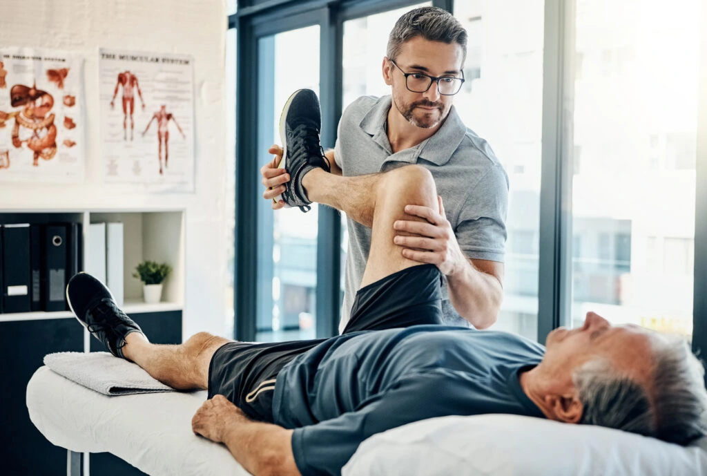 How Personalized Injury Rehab Can Enhance Office Productivity